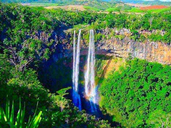 Exploring the Incredible South-West of Mauritius : Full Day Scenic Tour