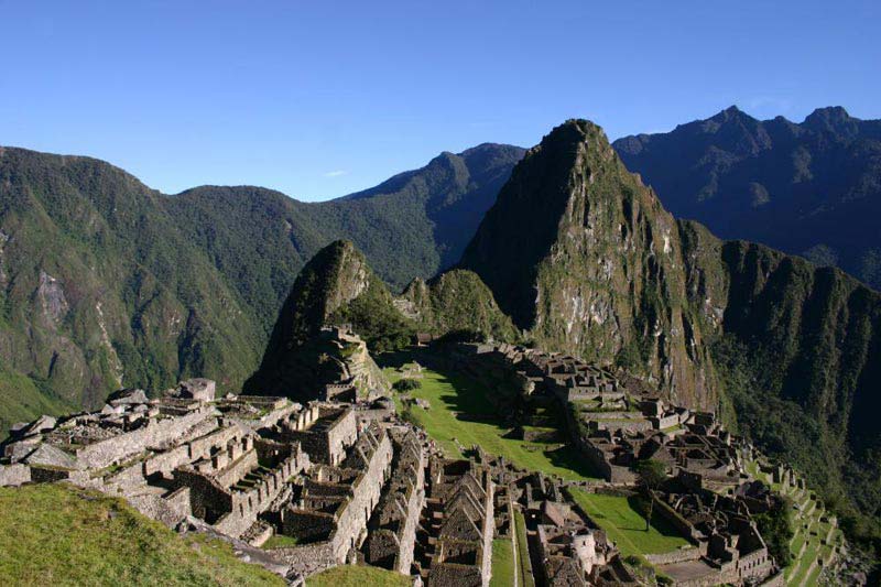 Peru Highlights: Cusco - Machu Picchu - Amazon Tour