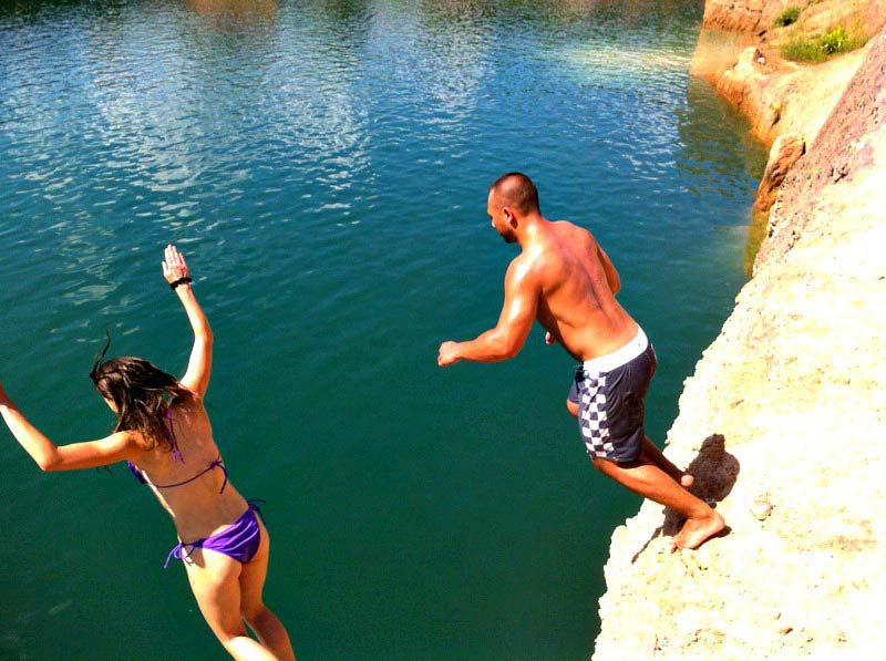 1 Day Elephant Care & Grand Canyon Jumping Tour Image