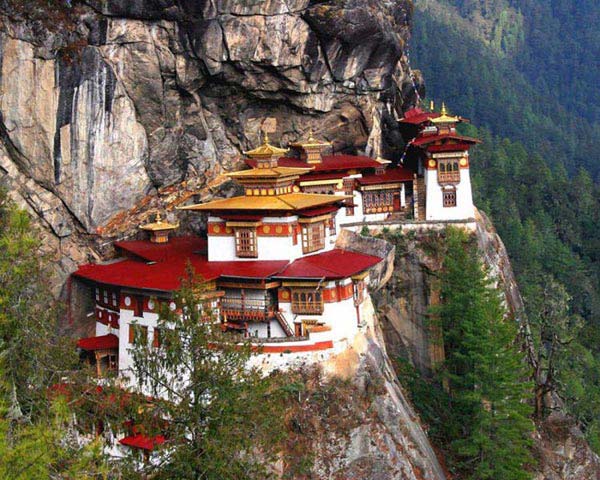 GLIMPSE OF BHUTAN TOUR Package