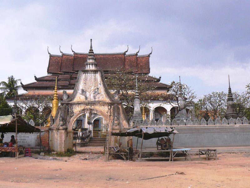 Fascinating Angkor Temple Tour