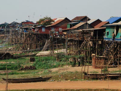 Kampong Kleang Floating Village Tours
