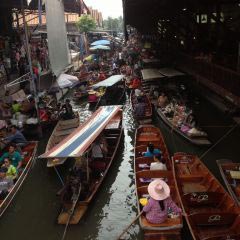 Damnoen Saduak Floating Market + Ayutthaya City Package