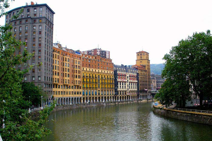 Best Of Bilbao Tour Including Guggenheim Museum Package