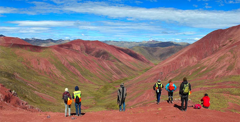 Rainbow Mountain & Red Valley Trek