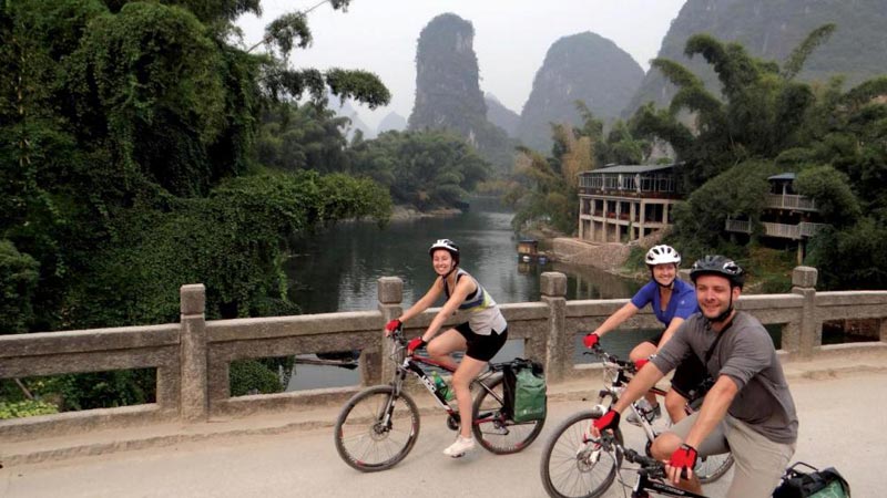 Southern China Cycle And Hike Tour
