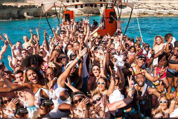 Kandi Boat Party Package