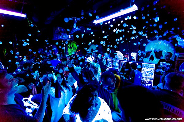 Uv Paint Party – Club Ice Package