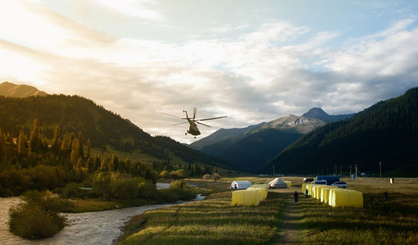 Helipcopter Trip To The Peak Khan Tengri Package