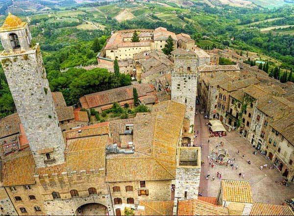 Tour Of Siena & St. Gimignano Package