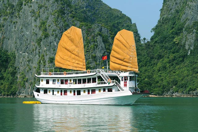 V'spirit Classic Cruise 2days Package Image