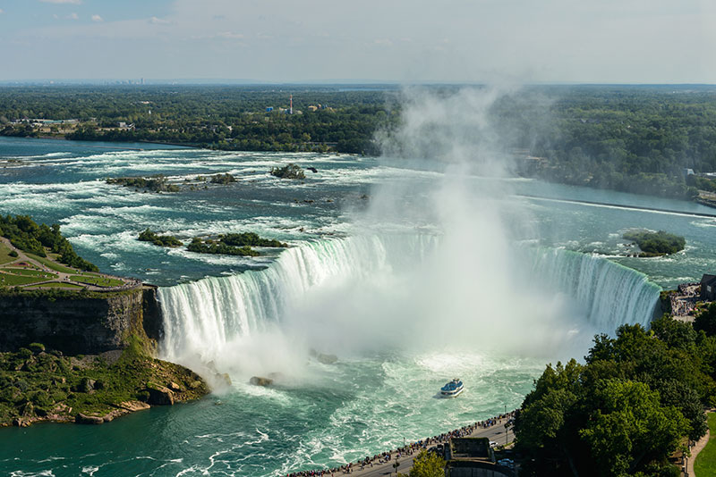 4 Days Canada, Montreal, Ottawa, Toronto, Niagara Falls Tour Package