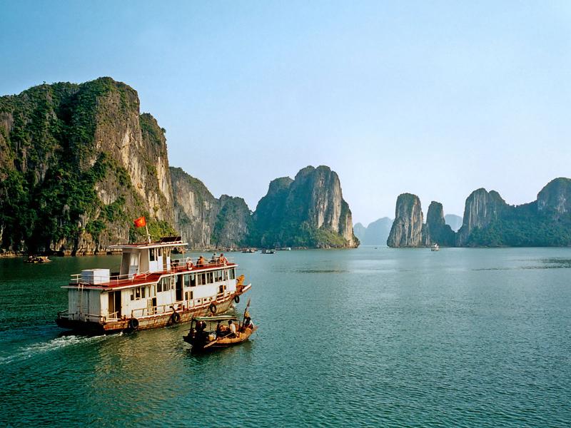 Vietnam Discovery 14 Days 13 Nights Package