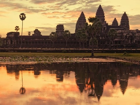Sunrise Meditation With Angkor Wat Package
