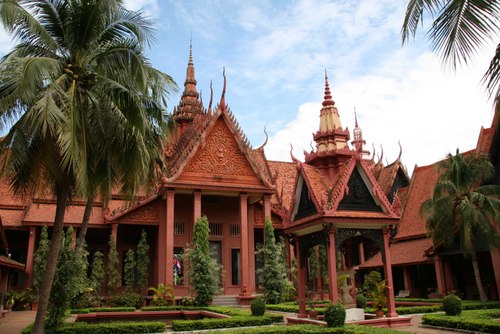 Full Day Tour Phnom Penh Discovery Package