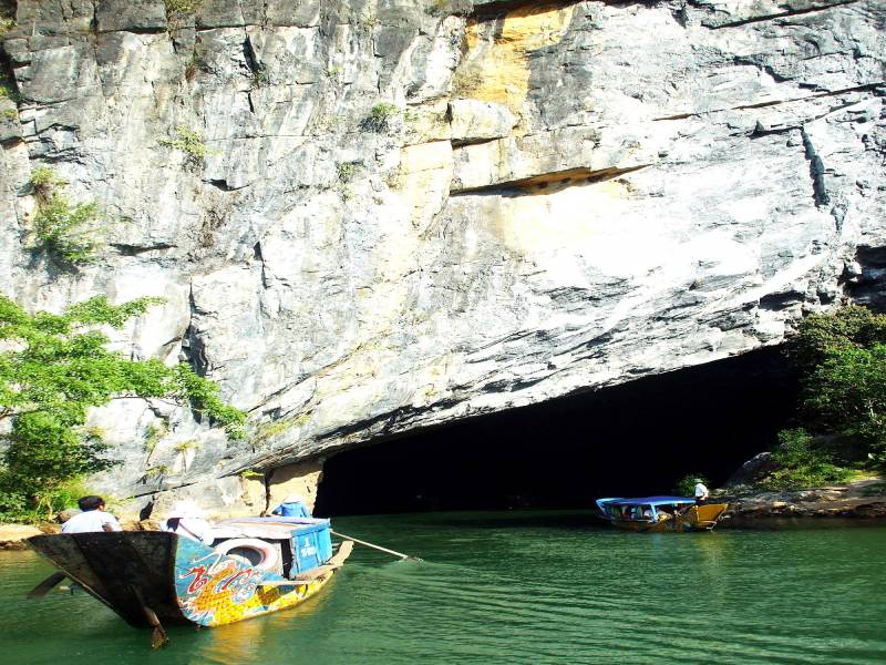 The Dmz-phong Nha Cave Package