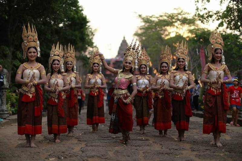 Angkor Wat Overland Siem Reap 04 Days/03 Nights Package
