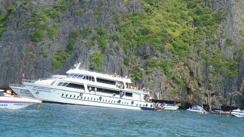 5 Days 4 Nights Phi Phi Island Package Tour