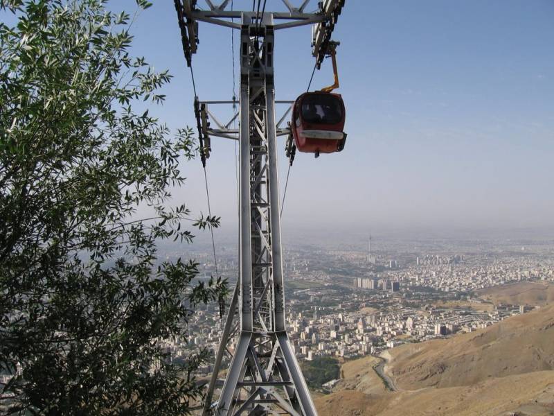 Adventure In Tochal Telecabine Complex! - Tehran, Iran Tour