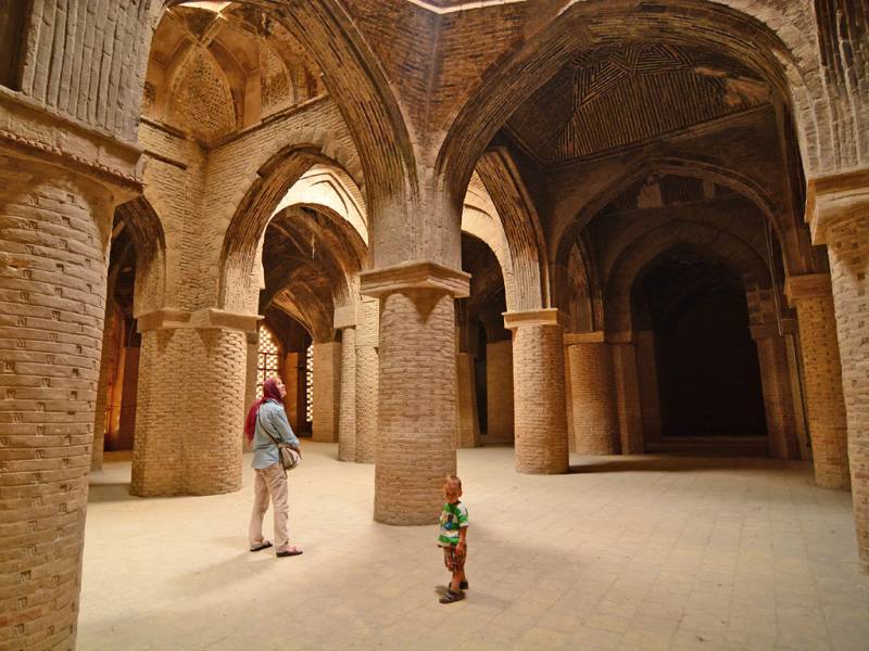 Jameh Mosque Of Isfahan, Iran Tour