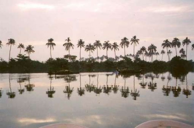 Kerala Backwater Hill Station Trip