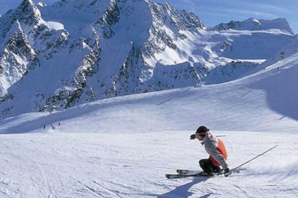 Winter Auli Snow Skiing Tour Package