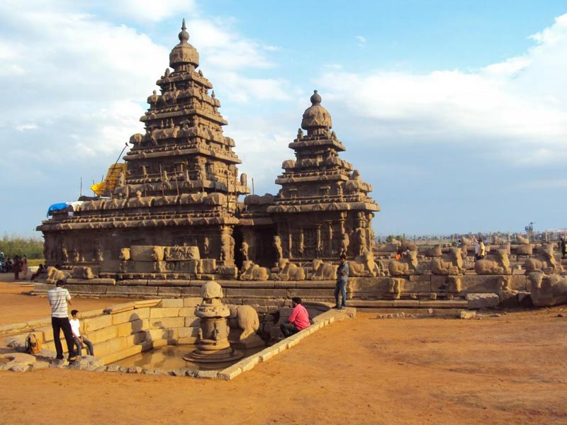 Ancient South India Temple Tours With Hill Station, Beaches And Backwaters