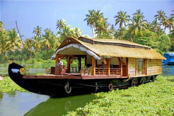 Kerala: God’s Own Land 3 Star Trip Tour