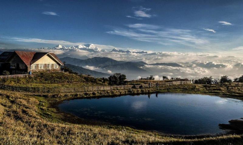 8 Days Sandakphu Phalut Trek Tour