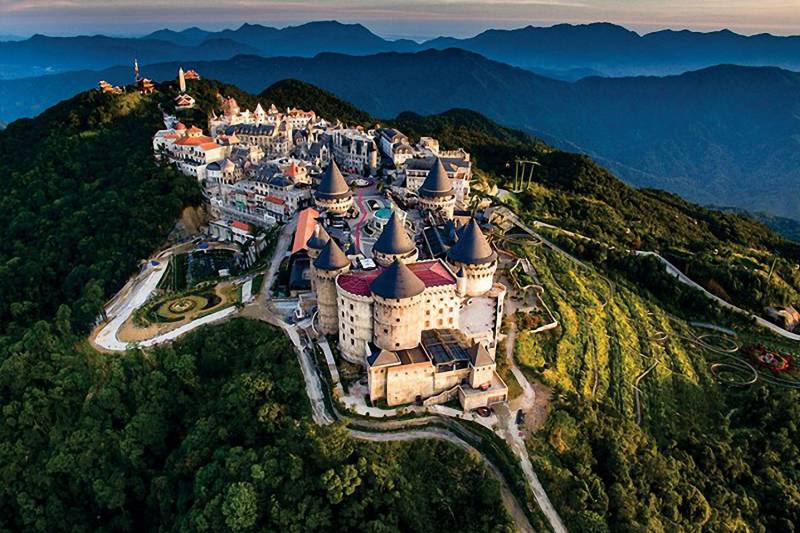 Golden Bridge & Ba Na Hills 1 Day Trip