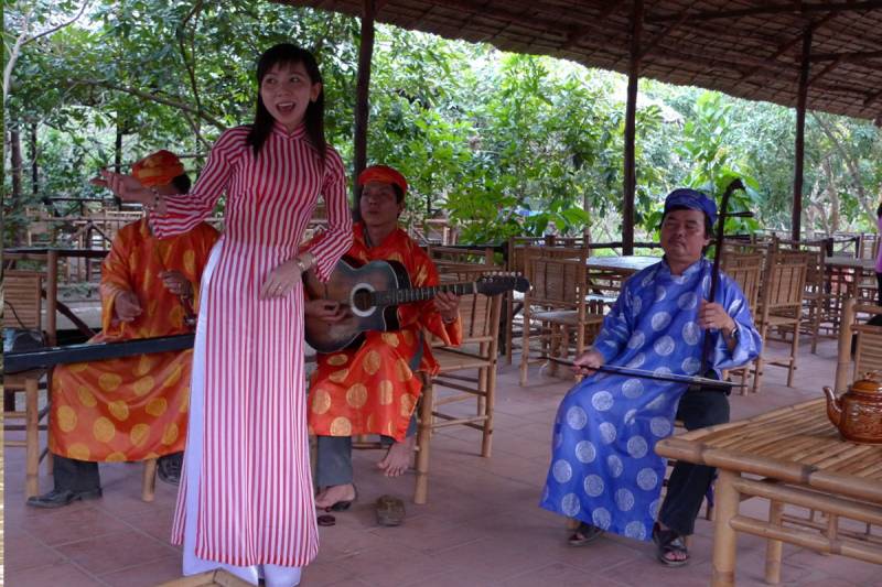 14 Days Discovery of Vietnam & Laos