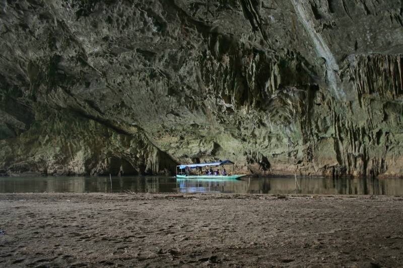 Explore 3 Days Package Tour Ba Be - Caves, Lake and Hiking