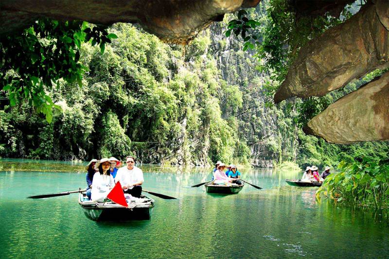 Hoa Lu Tam Coc 1 Day Tour