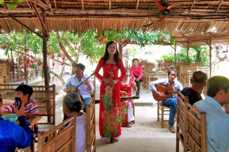 12 Days Tranquil Beauty of Laos & Vietnam