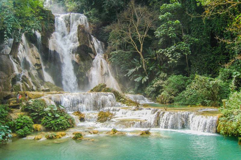 10 Days a Glimpse of Vietnam & Laos