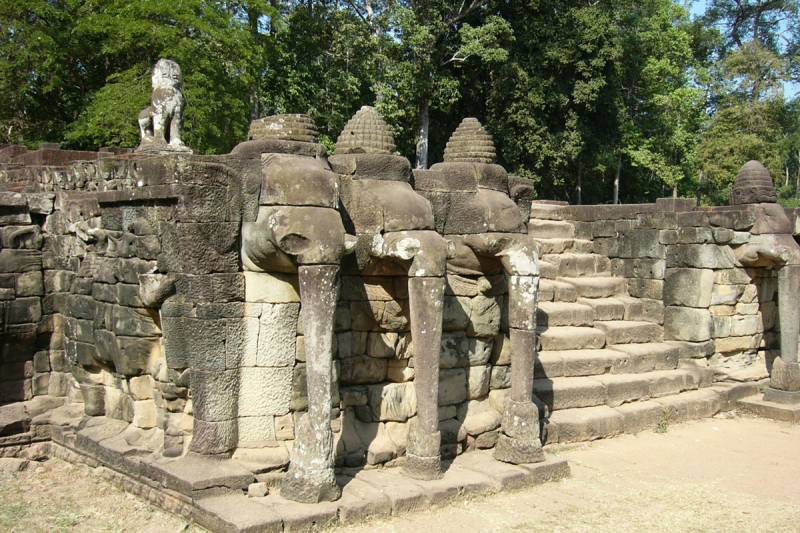 13 Days Heritage & Beach Relaxation Vietnam & Cambodia