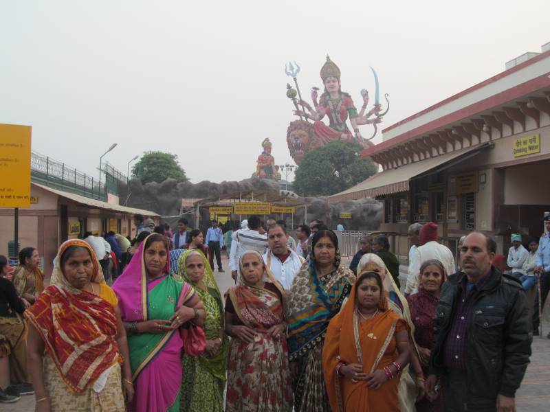 Shri Vrindavan Darshan & Prikrama