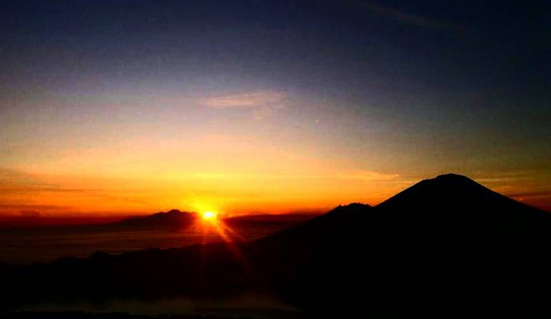 Mount Batur Sunrise Trekking with Natural Hot Spring