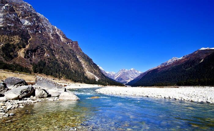 Gangtok Lachung Yumthang Valley Tour 5 Days