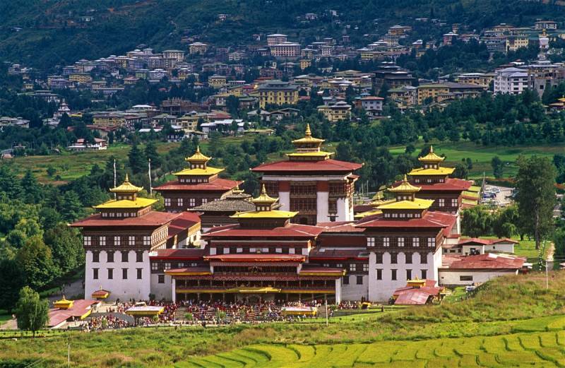 Kingdom in the Sky - Bhutan Tour 7 Days