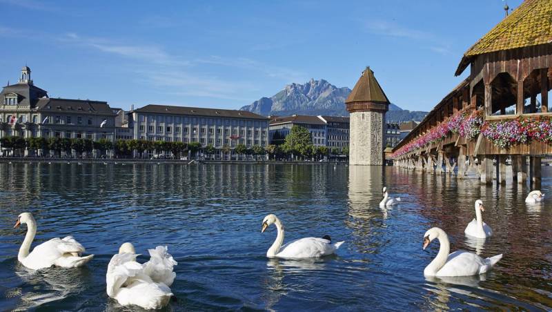 Swiss French Budget Tour Package (8 Days)