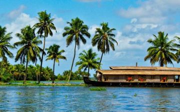 Kerala : 2n Munnar 1n Alleppey Adventure Tour