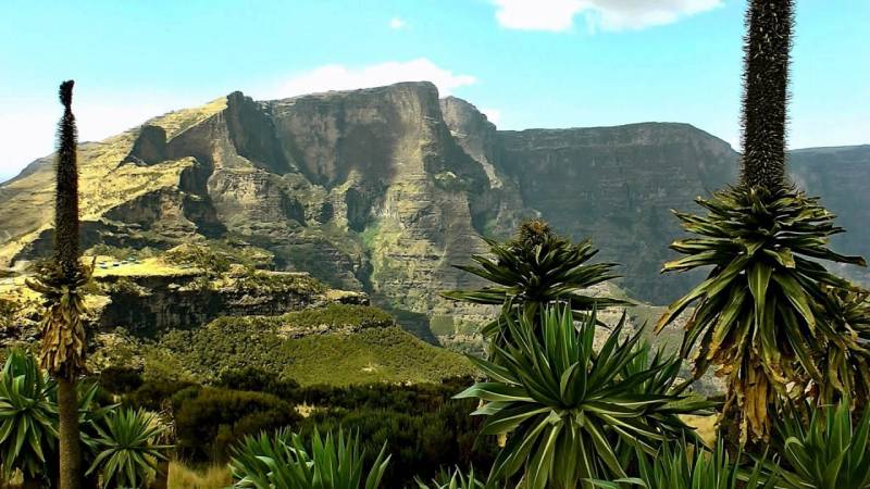 2 Nights/3 Days Trekking the Spectacular Simien Mountains