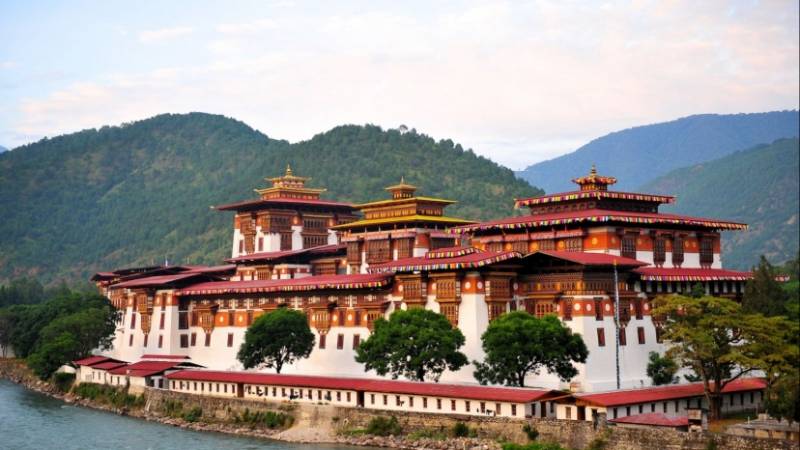 Bhutan (phuntsholing, Thimpu, Paro)tour Package 4n5d
