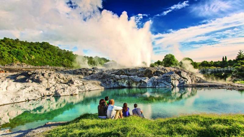 Amazing New Zealand Tour Package 10n11d