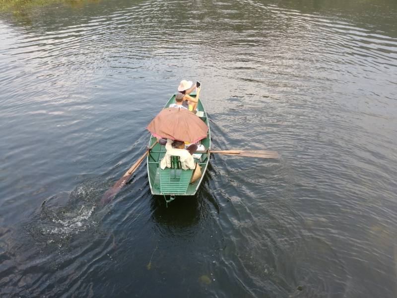 Hoa Lu Ancient – Tam Coc Boat Trip – Bai Dinh Pagoda – Kim Son Traditional Craft Village