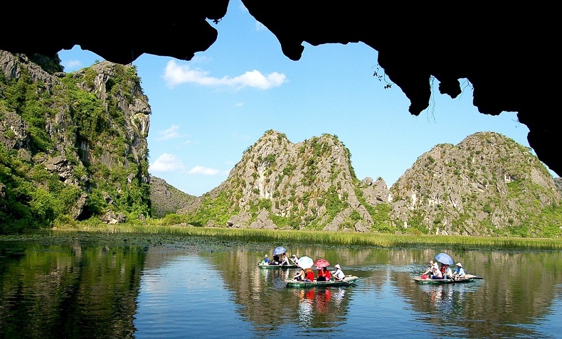Trang An Grott0es  - Mua Cave & Galaxy Cave - Cuc Phuong National Park