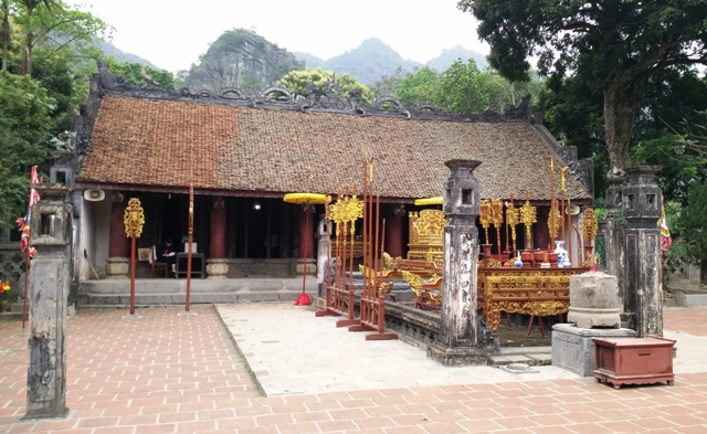 Hoa Lu - Tam Coc One Day Group Tour