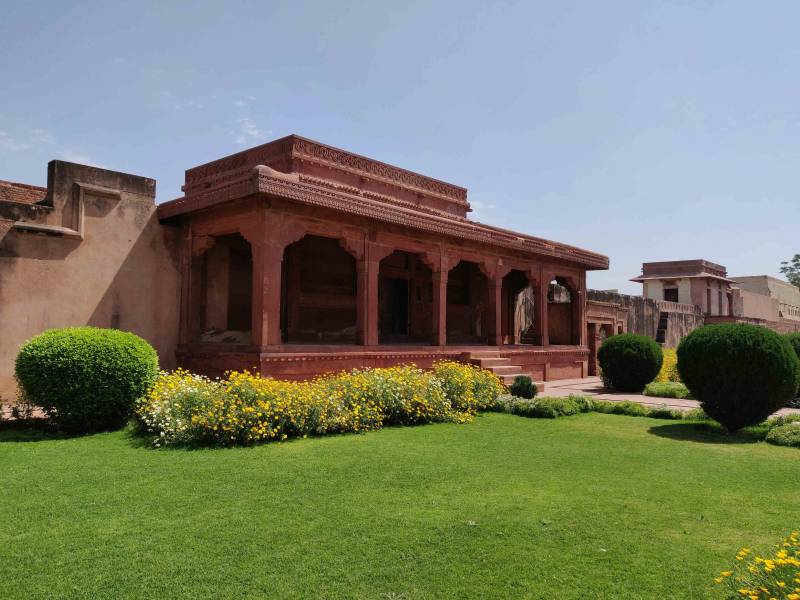 Fatehpur Sikri Tour From Agra