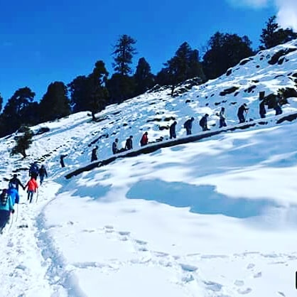 5 Nights 6 Days to Kedarkantha Trekking Tour Package